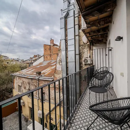 Inshiapartments On Rynok Square 18 *