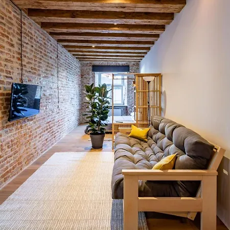 Inshiapartments On Rynok Square 18