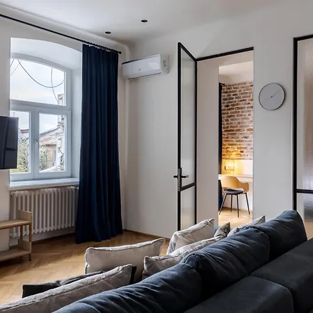 Inshiapartments On Rynok Square 18